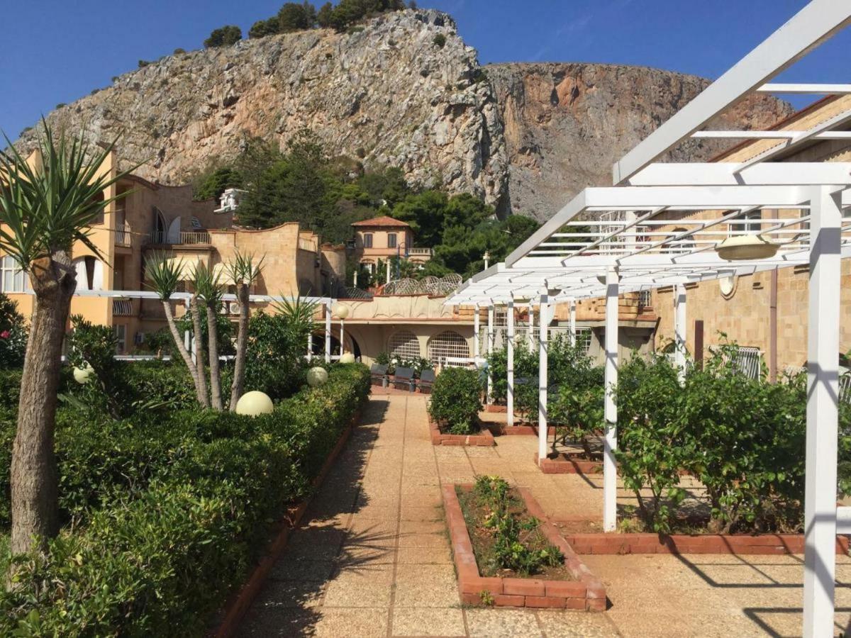 Ashur 163 - Mondello Palermo Exterior foto